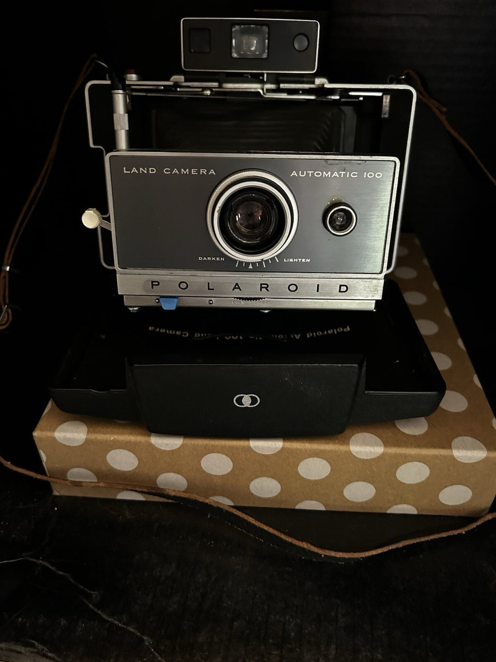 Vintage Polaroid Automatic 100 Land Camera Kit Case Flash Manual Model 268