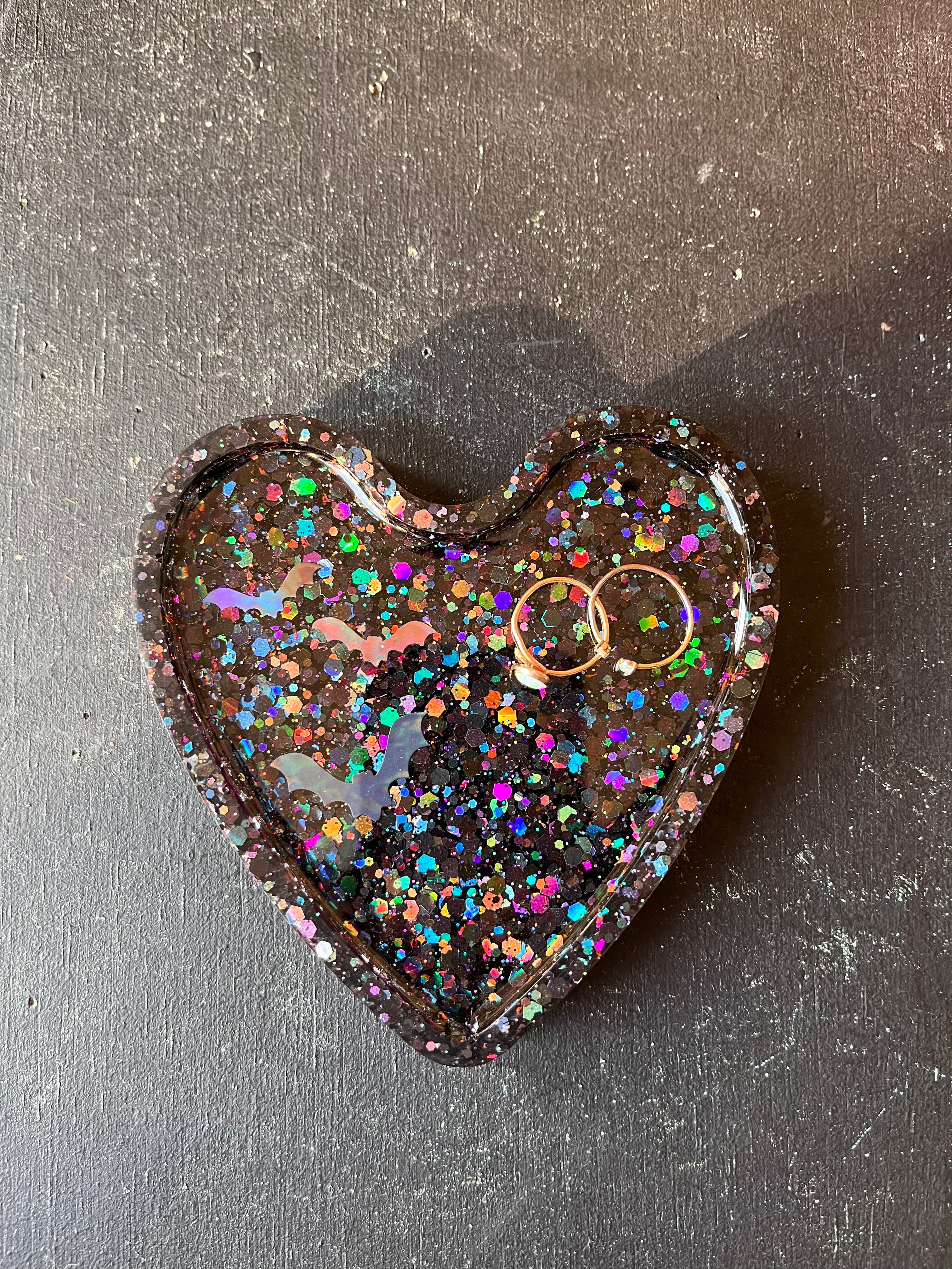 Morticia heart tray