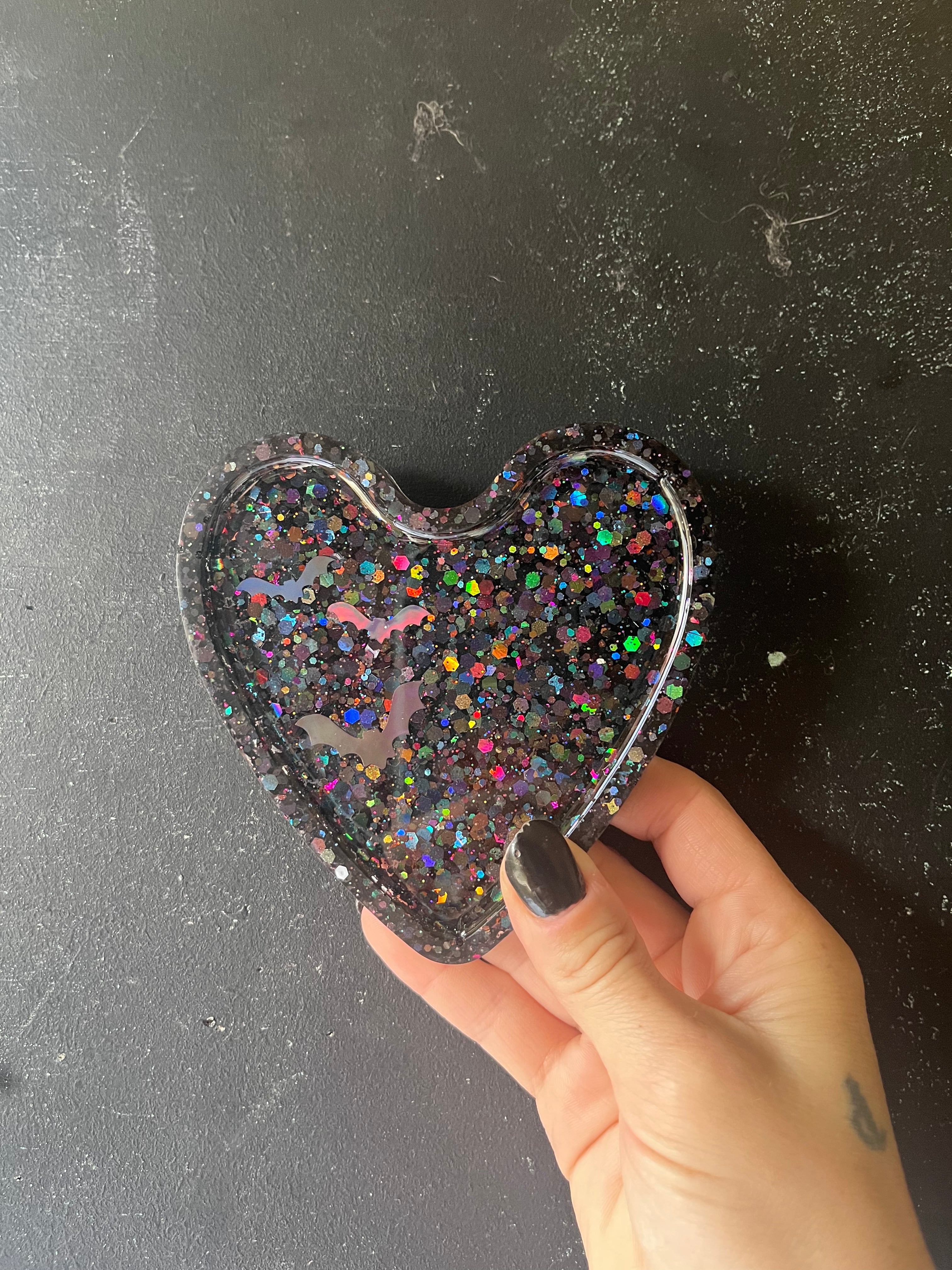 Morticia heart tray