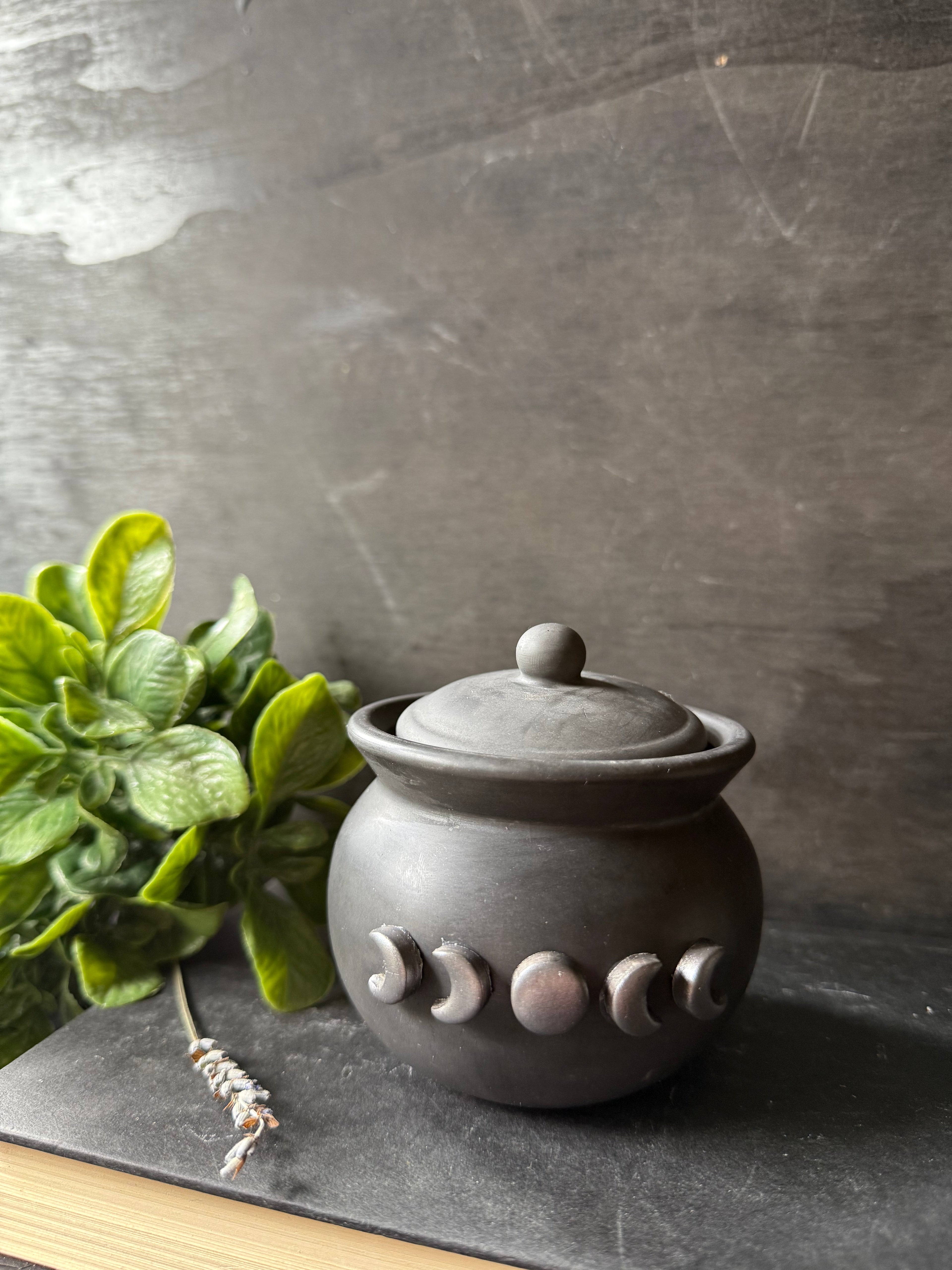 Mini cauldron jar, alternate product view 2