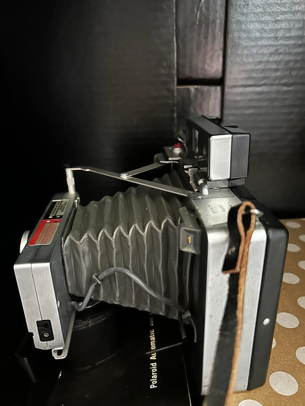 Vintage Polaroid Automatic 100 Land Camera Kit Case Flash Manual Model 268