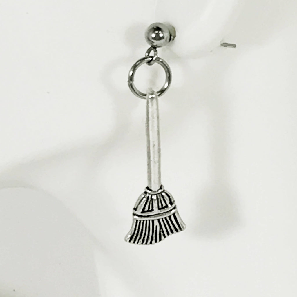 Witchy Earrings, Witch Broom Earrings, Halloween Costume Jewelry, Halloween Jewelry, Witch Earrings, Halloween Earrings, Halloween Gifts