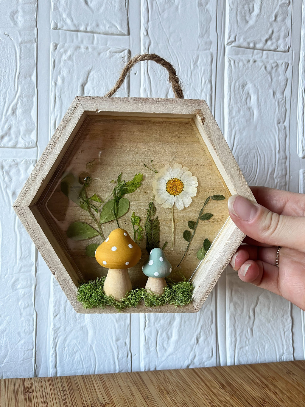 Pixie shadow box